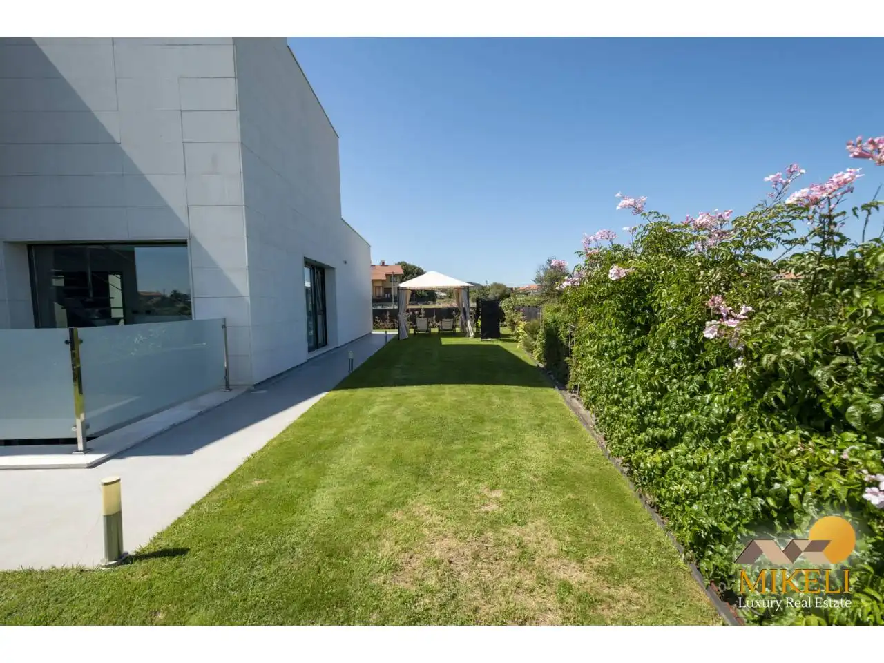 Terraza de Casa o chalet en venta en Santa Cruz de Bezana con Calefacción, Jardín privado y Terraza