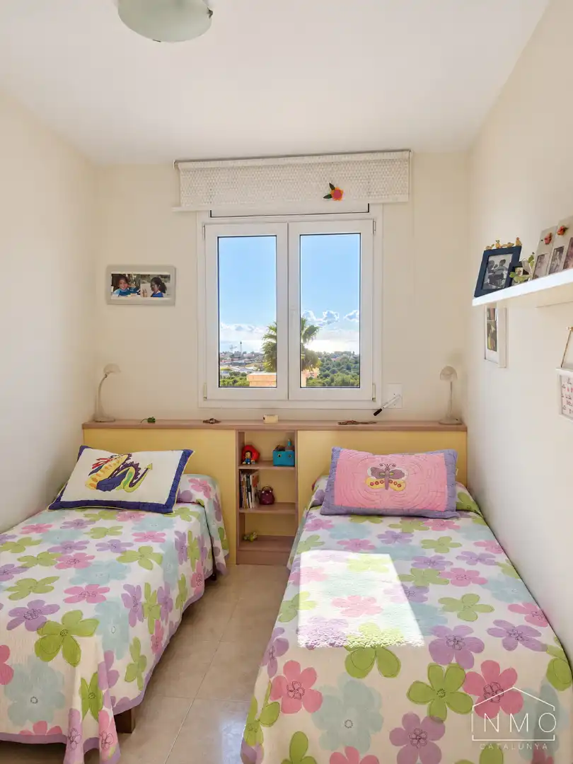 Dormitori de Casa o xalet en venda en Ciutat Jardí Bonanova