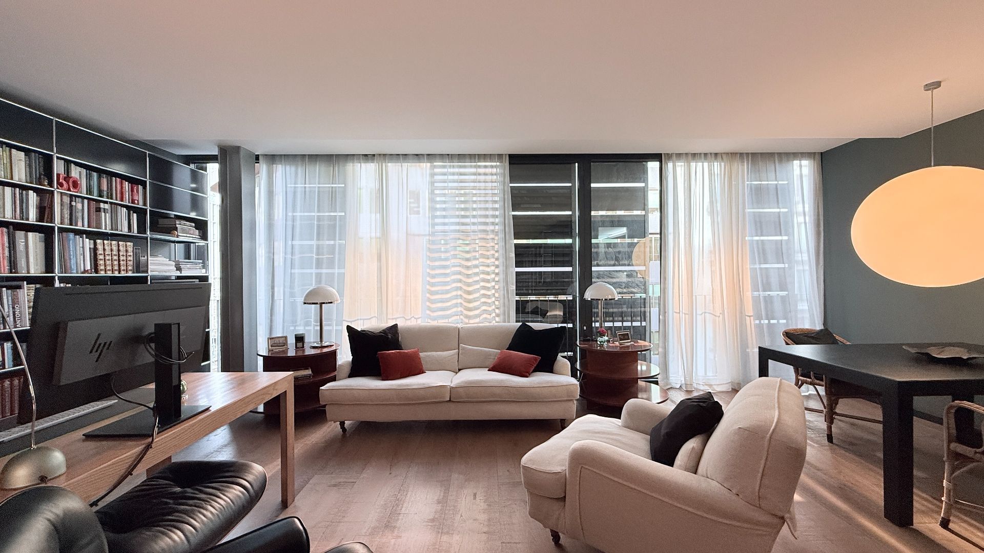 Living room of Flat for sale in  Barcelona Capital  with Air Conditioner and Heating