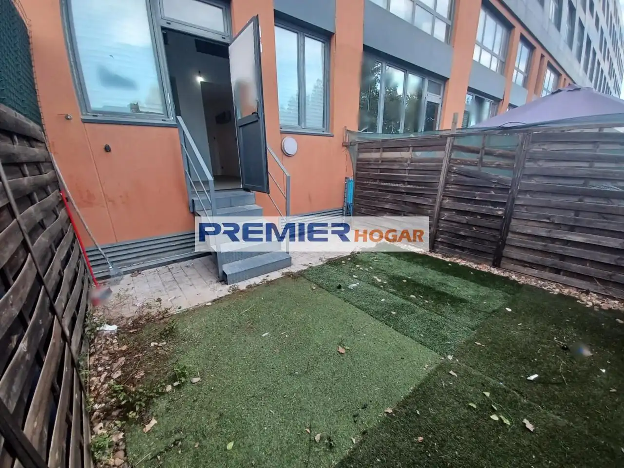 Duplexes for sale in Leganés  with Air Conditioner and Private garden