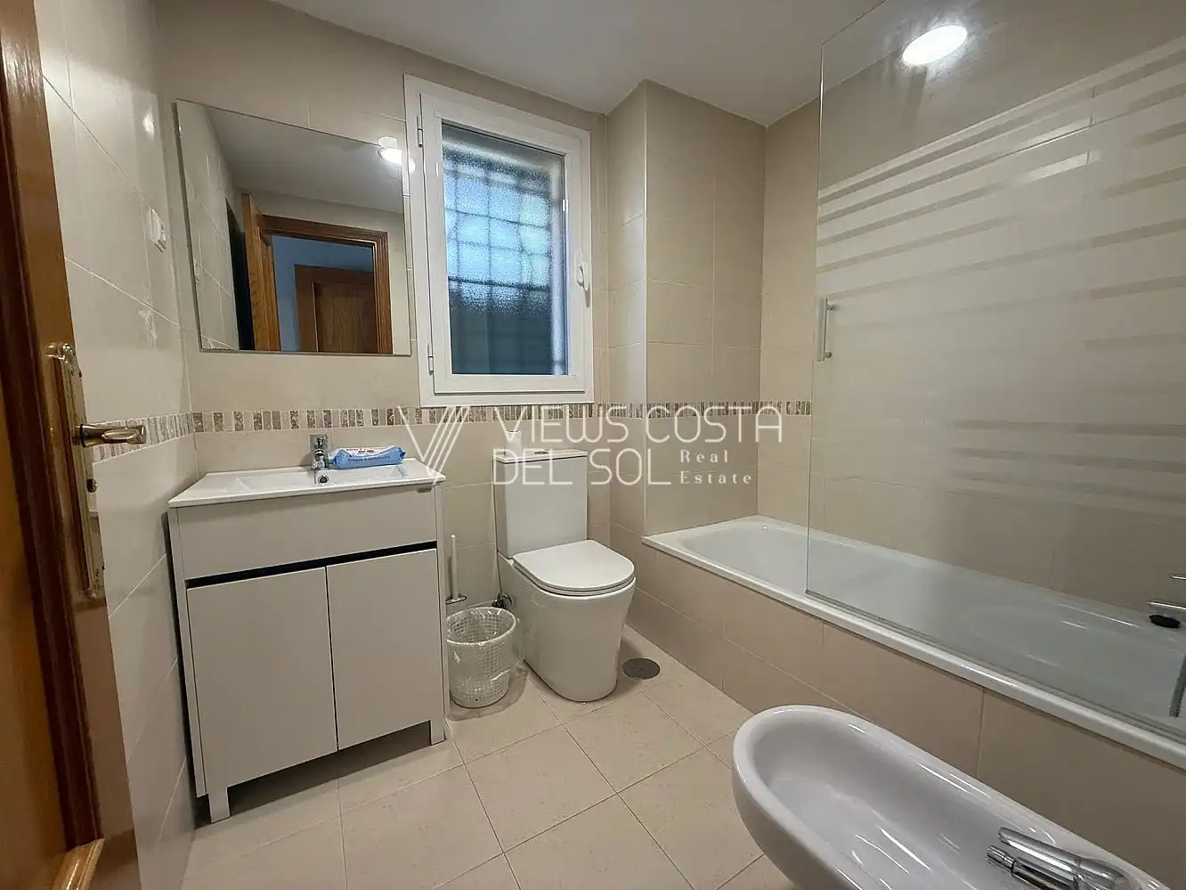 Bany de Apartament en venda en Vélez-Málaga amb Aire condicionat, Calefacció i Jardí privat