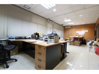 Office to rent in Cerdanyola del Vallès  with Air Conditioner