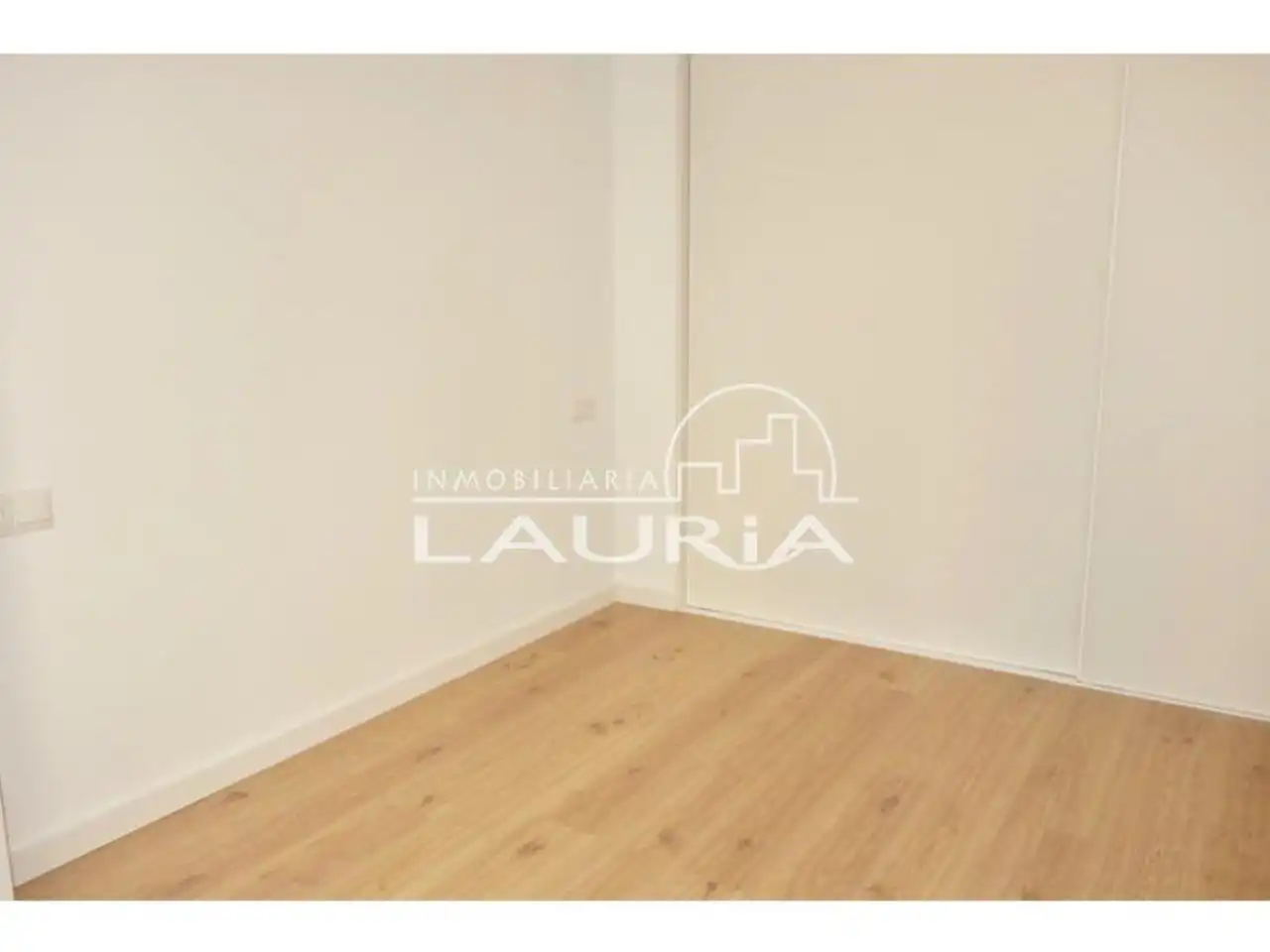 Habitación de Piso de alquiler en Valencia con Aire acondicionado y Terraza