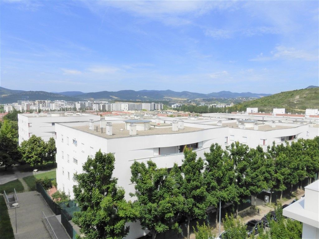 Vista exterior de Pis de lloguer en  Pamplona / Iruña amb Calefacció, Parquet i Terrassa