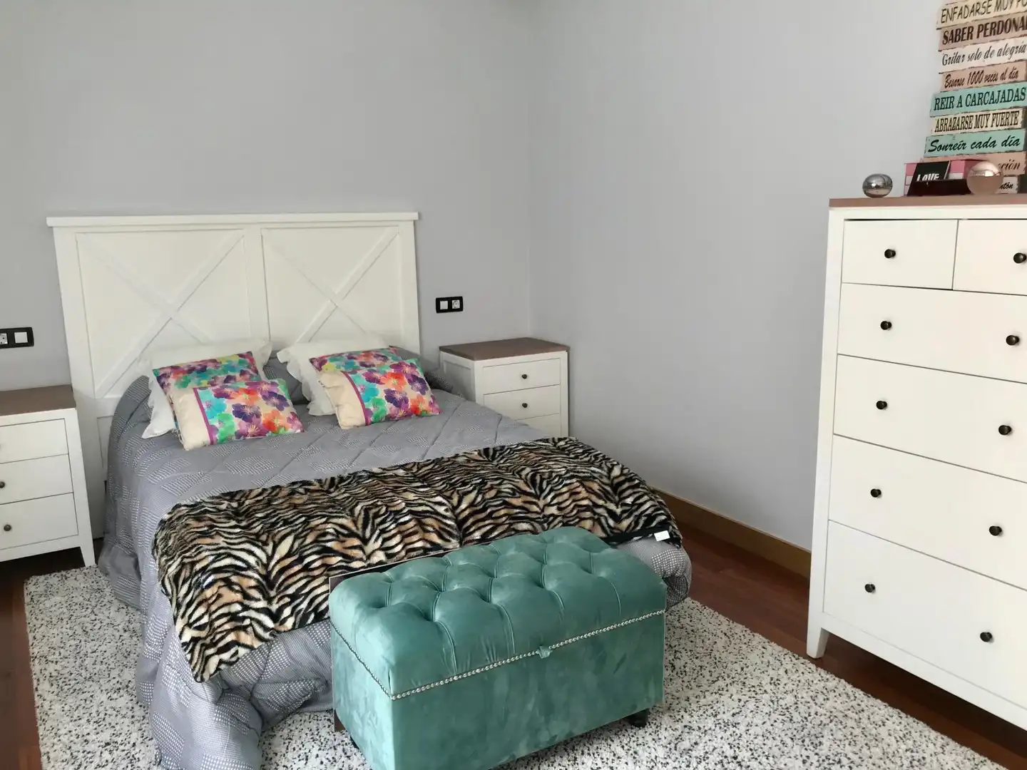 Habitación de Casa o chalet en venta en Ribeira con Calefacción, Piscina y Amueblado