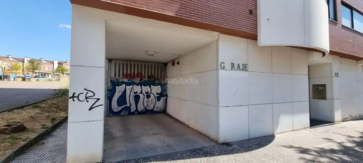 Individual for sale in Calle de Rivalamora 14, imagen 3