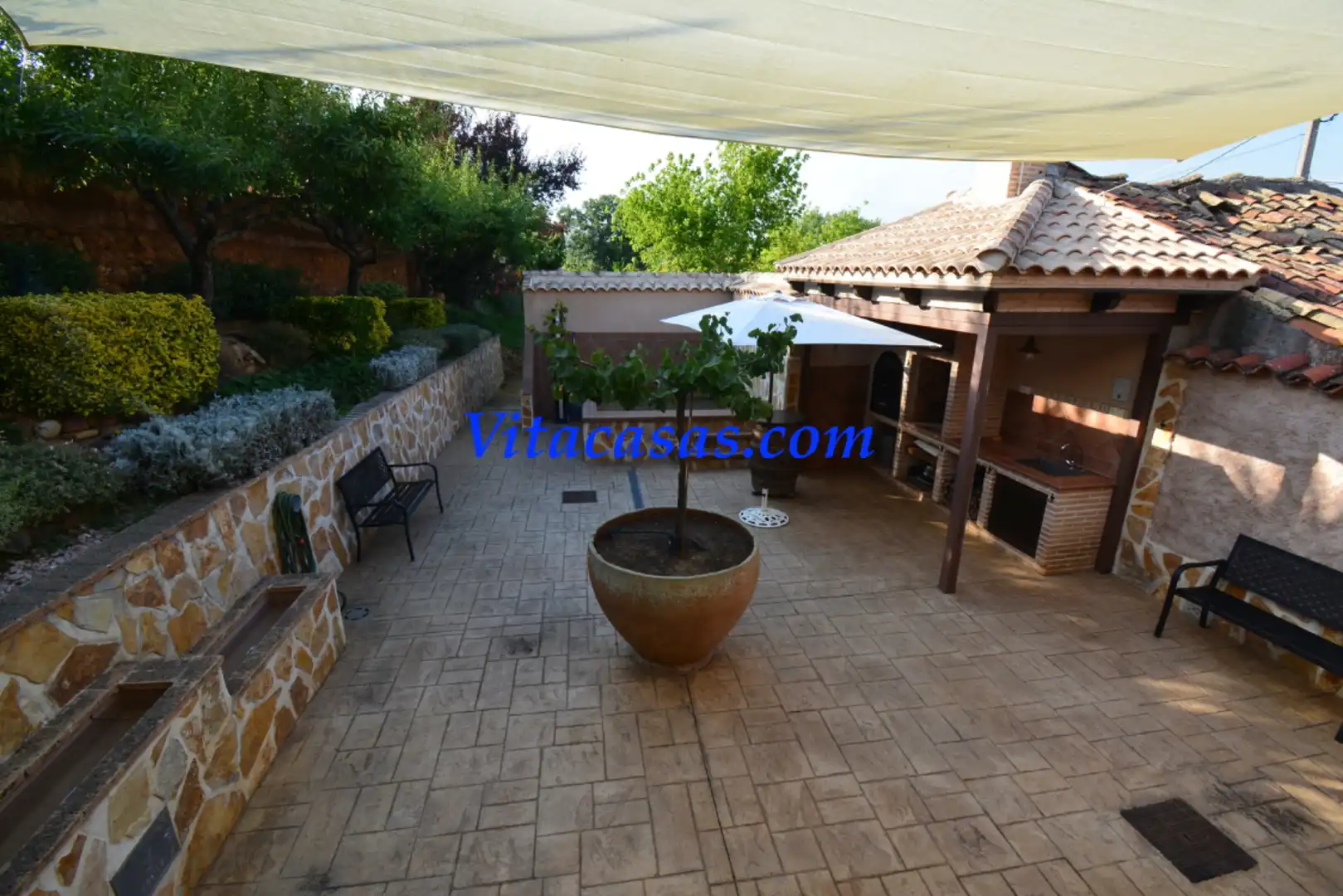 Terrassa de Casa o xalet en venda en Robledillo de Mohernando amb Aire condicionat, Calefacció i Jardí privat