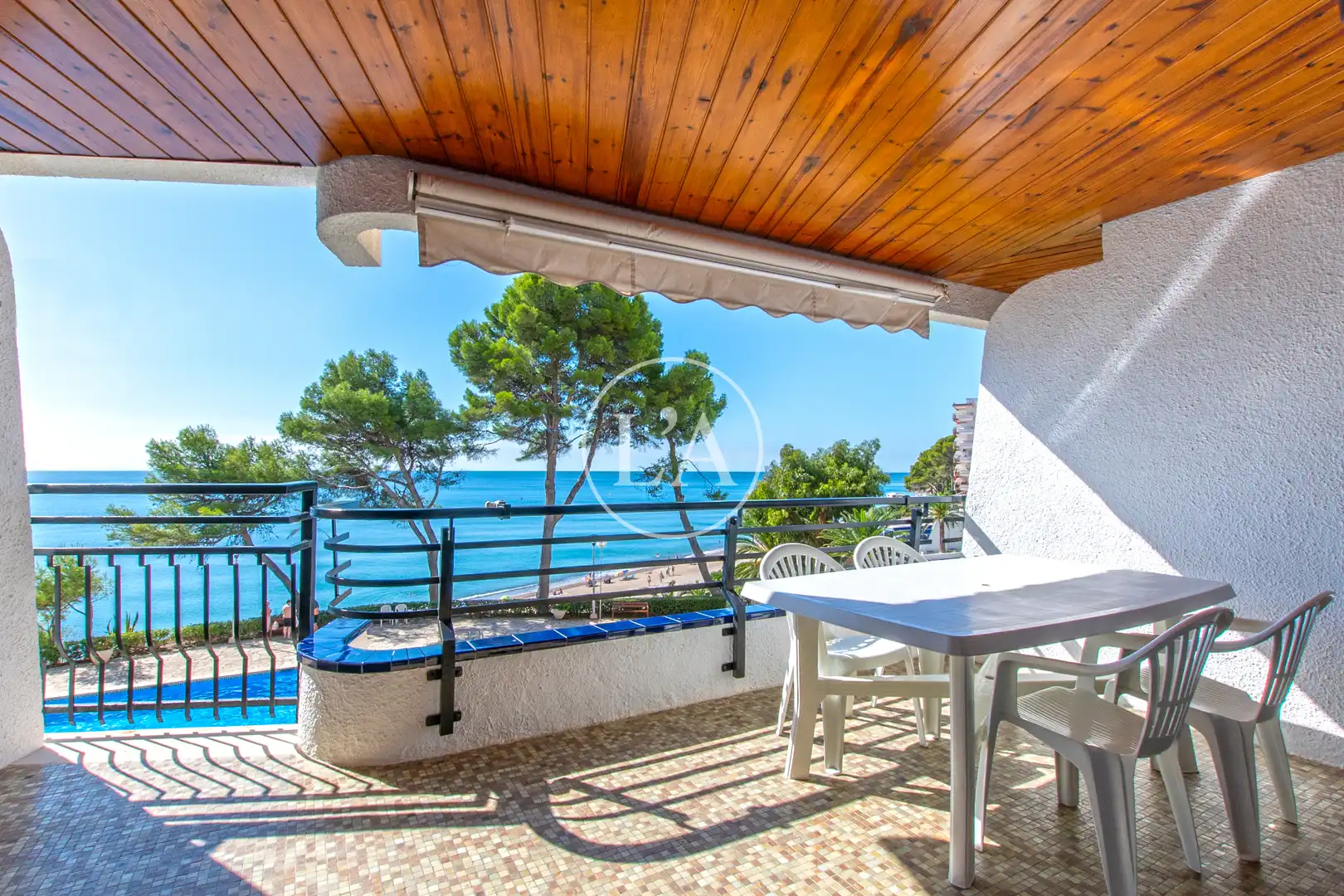 Apartment with pool for sale in Passeig Marítim 23, imagen 4