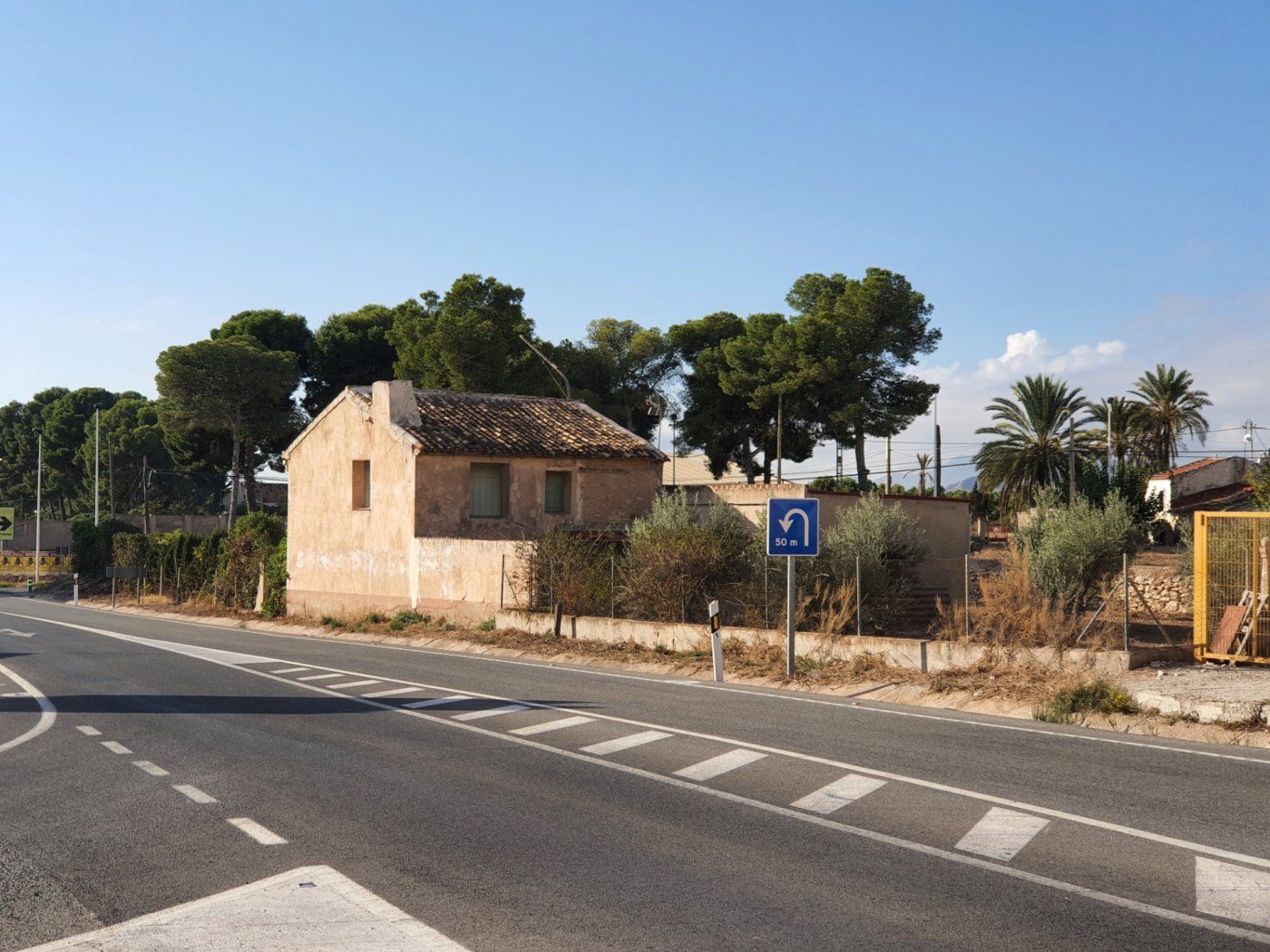 Vista exterior de Casa o xalet en venda en Novelda amb Calefacció, Jardí privat i Terrassa