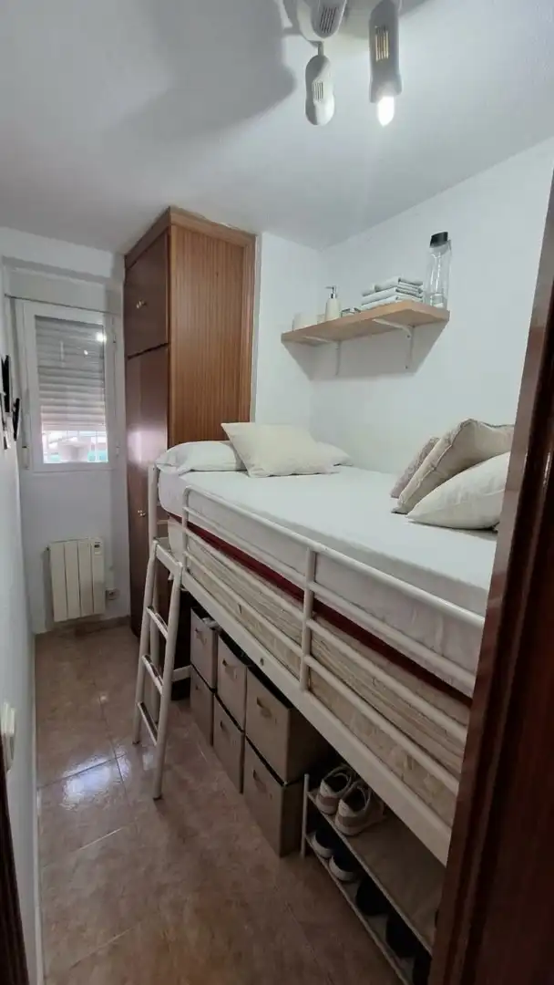 Bedroom of Flat for sale in Val
