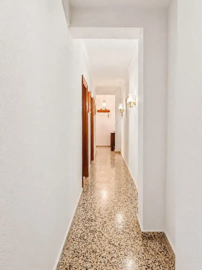 Flat for sale in Granada