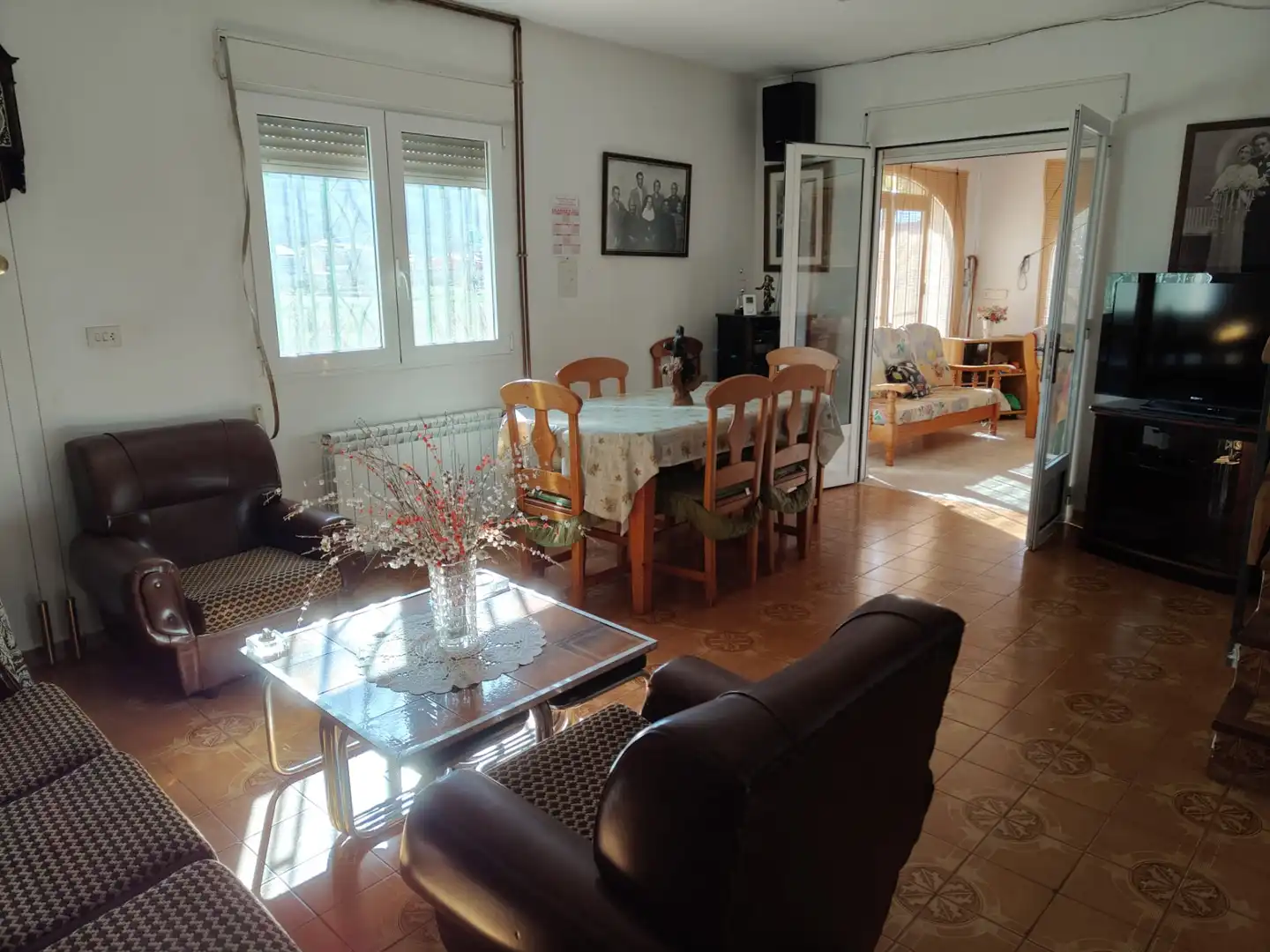 Sala d'estar de Casa o xalet en venda en Atzeneta del Maestrat amb Calefacció, Jardí privat i Terrassa