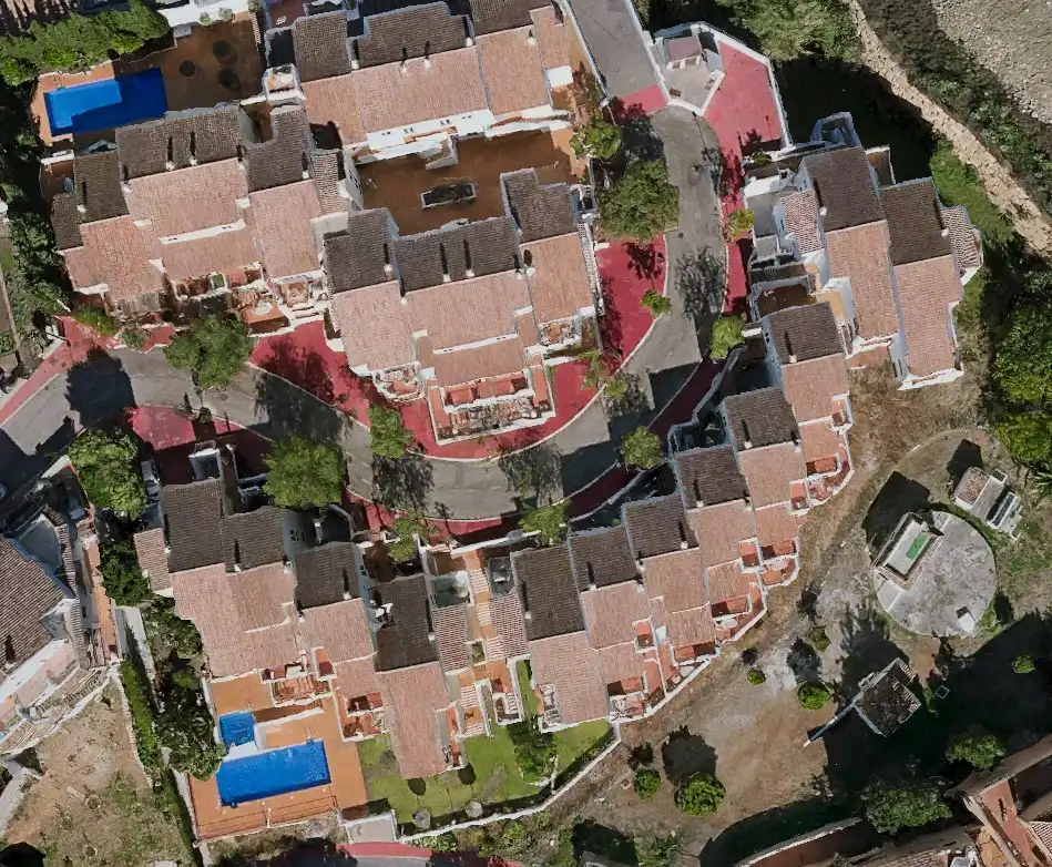 Vista exterior de Planta baja en venta en Marbella con Piscina y Piscina comunitaria
