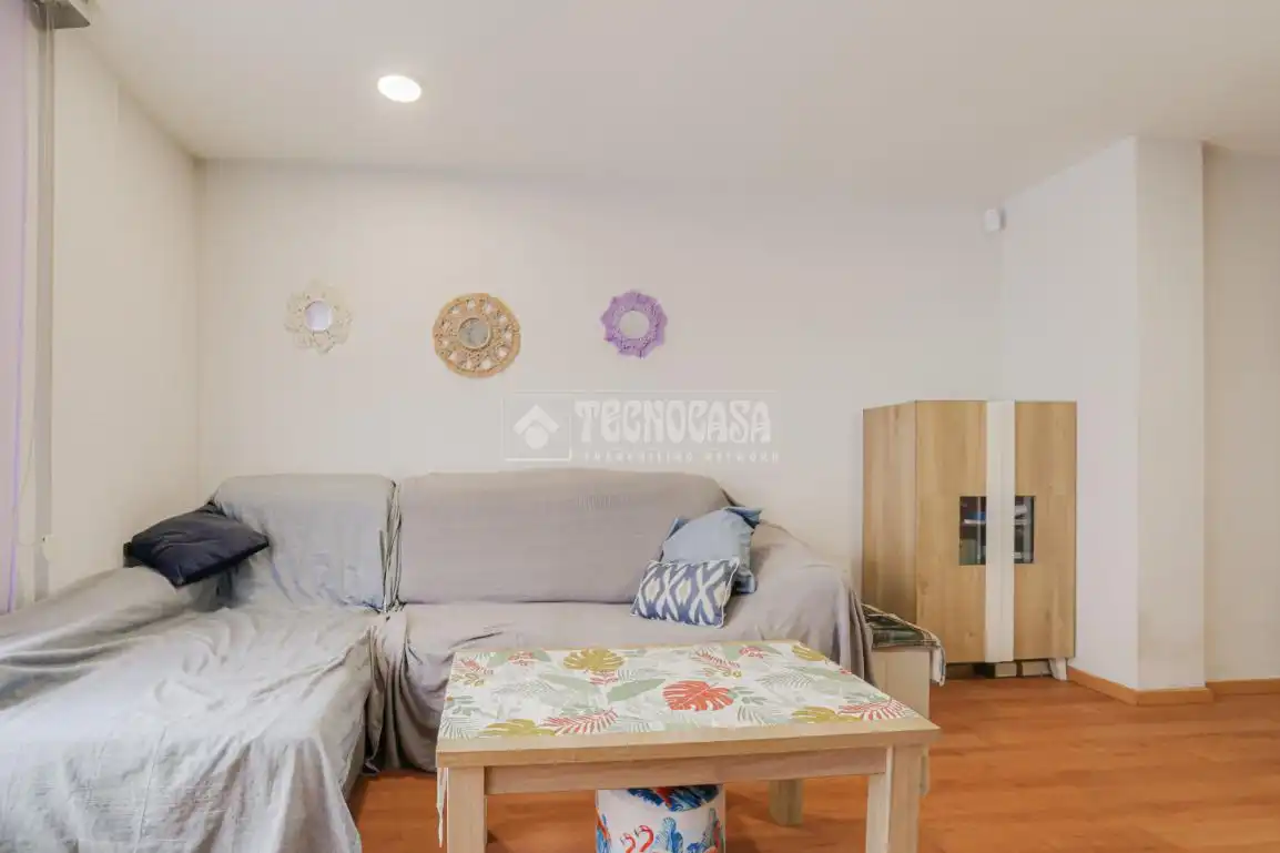 Piso en venta en Carrer de la Font del Ferro, Ca n'Oriol