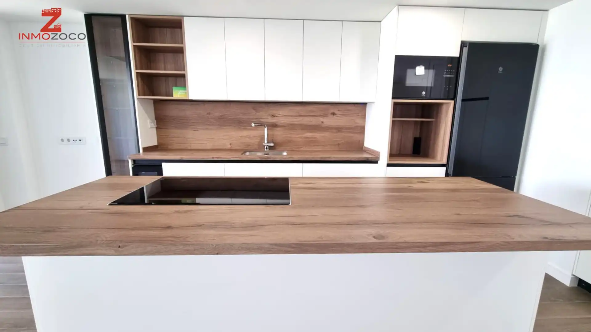 Cocina de Casa adosada en venta en Las Rozas de Madrid con Calefacción, Jardín privado y Terraza