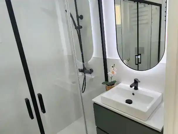 Baño de Piso en venta en Madrid con Aire acondicionado, Jardín privado y Piscina