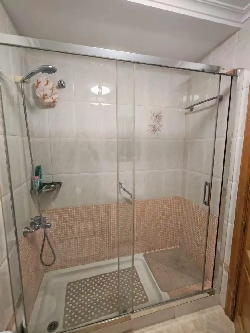 Bany de Pis en venda en Córdoba amb Moblat