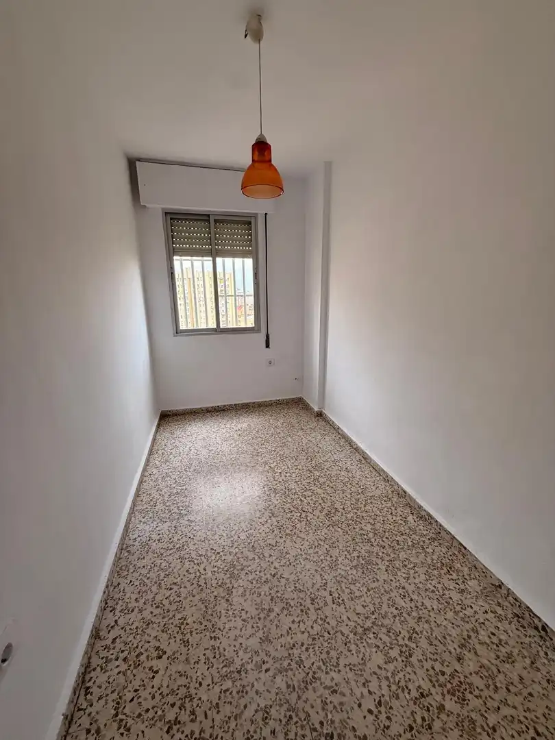 Habitación de Piso en venta en Algeciras con Balcón