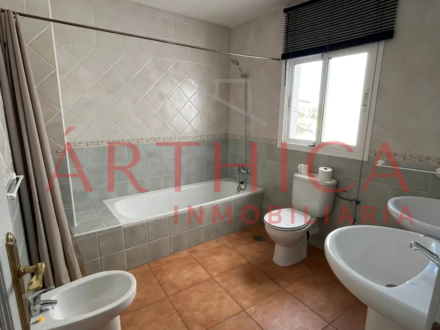 Bathroom of Houses for sale in Valle de Abdalajís  with Terrace, Furnished and Balcony