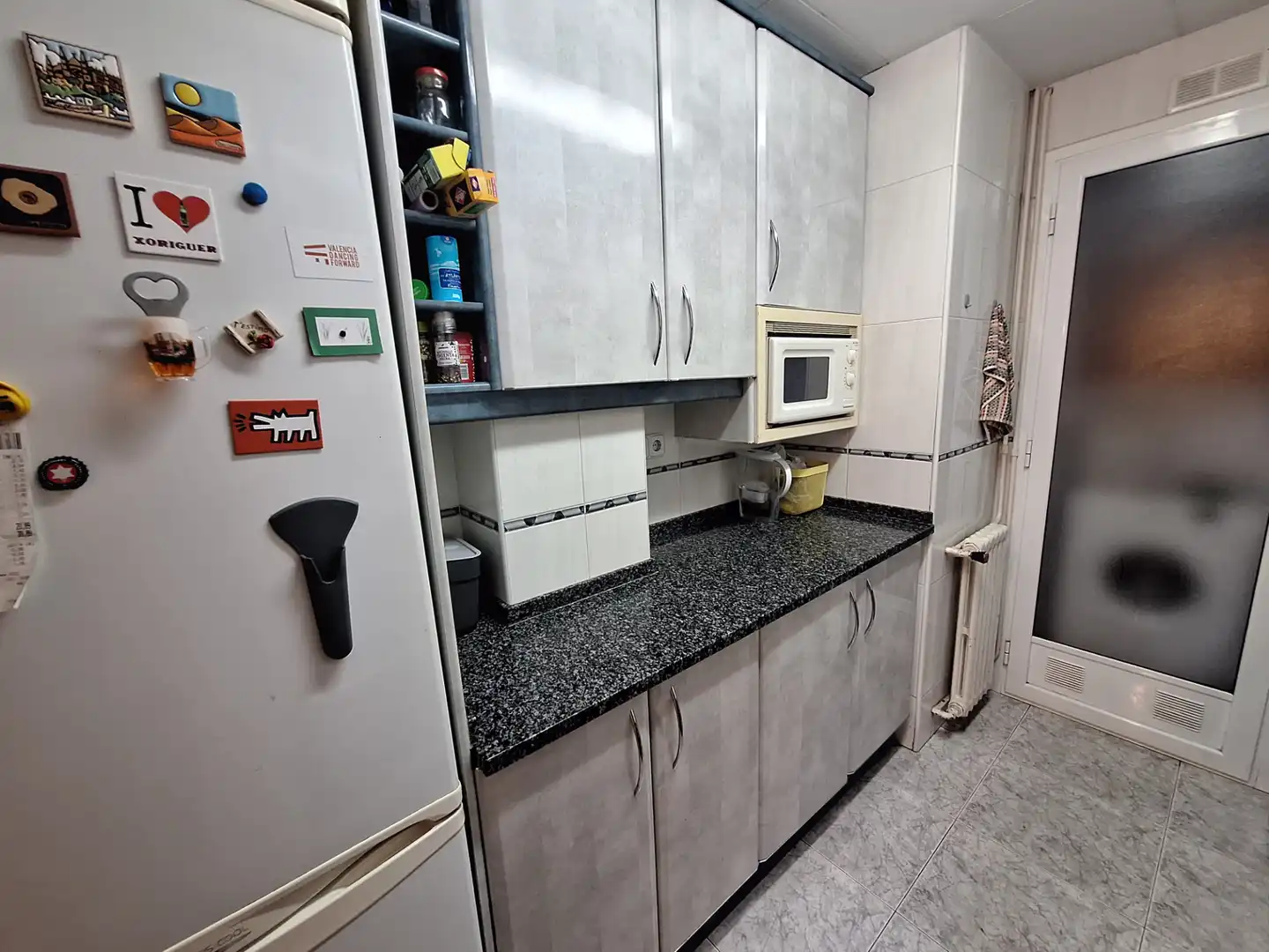Cuina de Pis en venda en Barcelona amb Calefacció, Terrassa i Moblat
