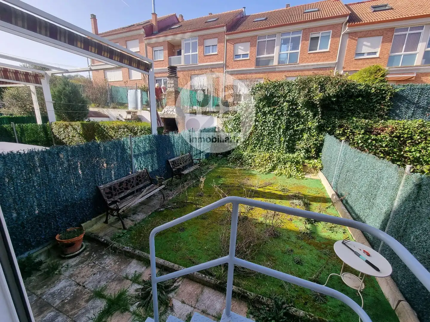 Jardín de Casa adosada en venta en Burgos con Calefacción y Jardín privado