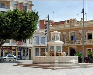 Vista exterior de Pis de lloguer en Foios amb Aire condicionat, Terrassa i Moblat