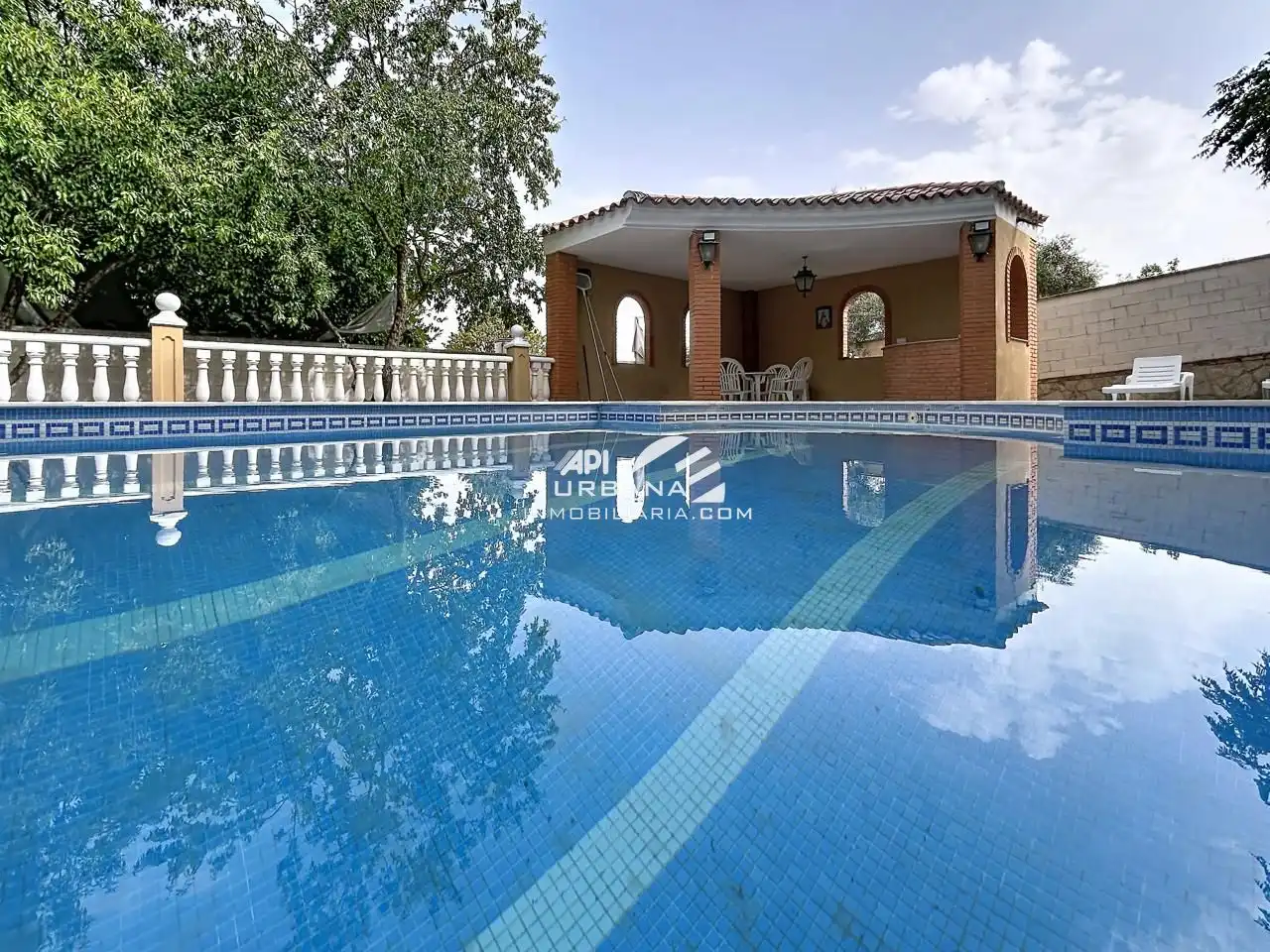 Piscina de Casa o chalet en venta en Lucena con Aire acondicionado, Jardín privado y Terraza