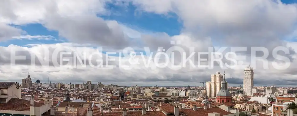 Vista exterior de Apartamento de alquiler en Madrid con Aire acondicionado, Calefacción y Amueblado