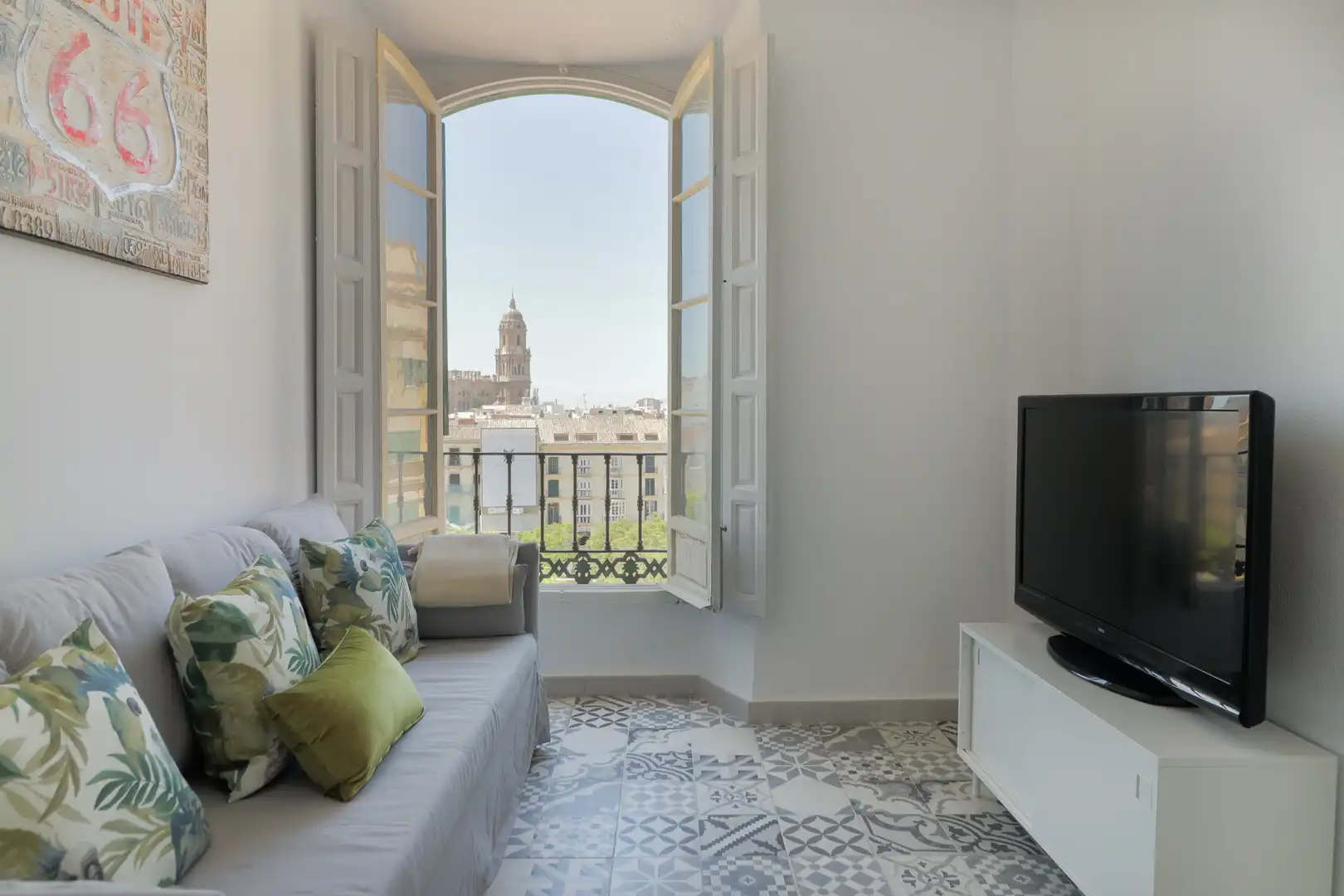 Habitación de Piso de alquiler en Málaga con Amueblado, Lavadora y Microondas
