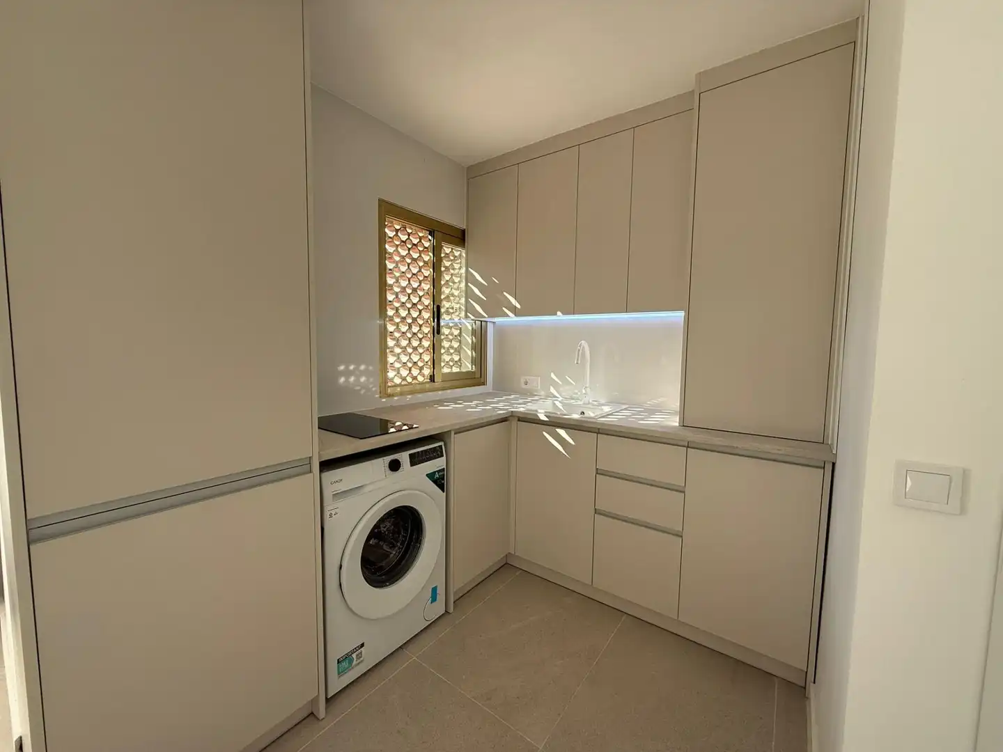 Cocina de Apartamento en venta en Benidorm con Aire acondicionado, Terraza y Amueblado