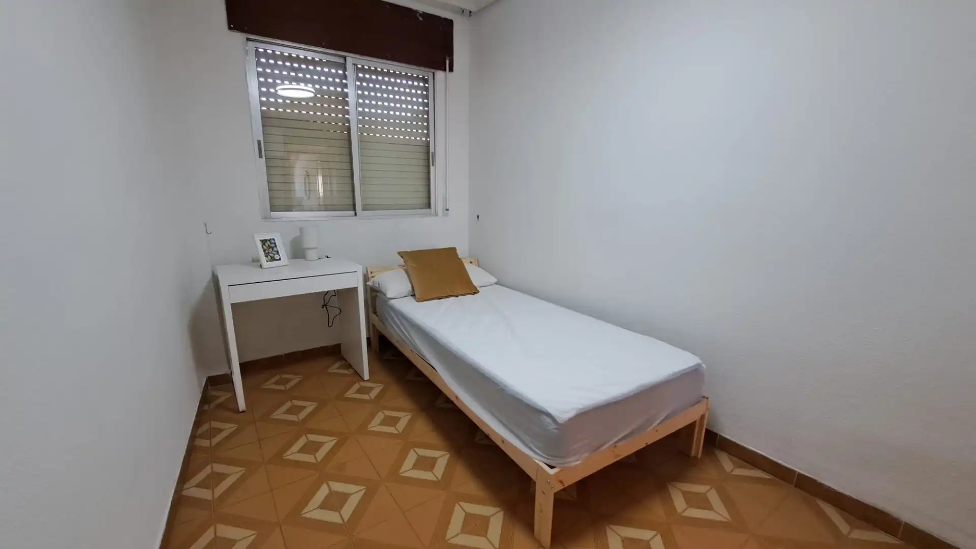 Bedroom of Flat for rent in Murcia  with Air Conditioner, Heating and Terrace