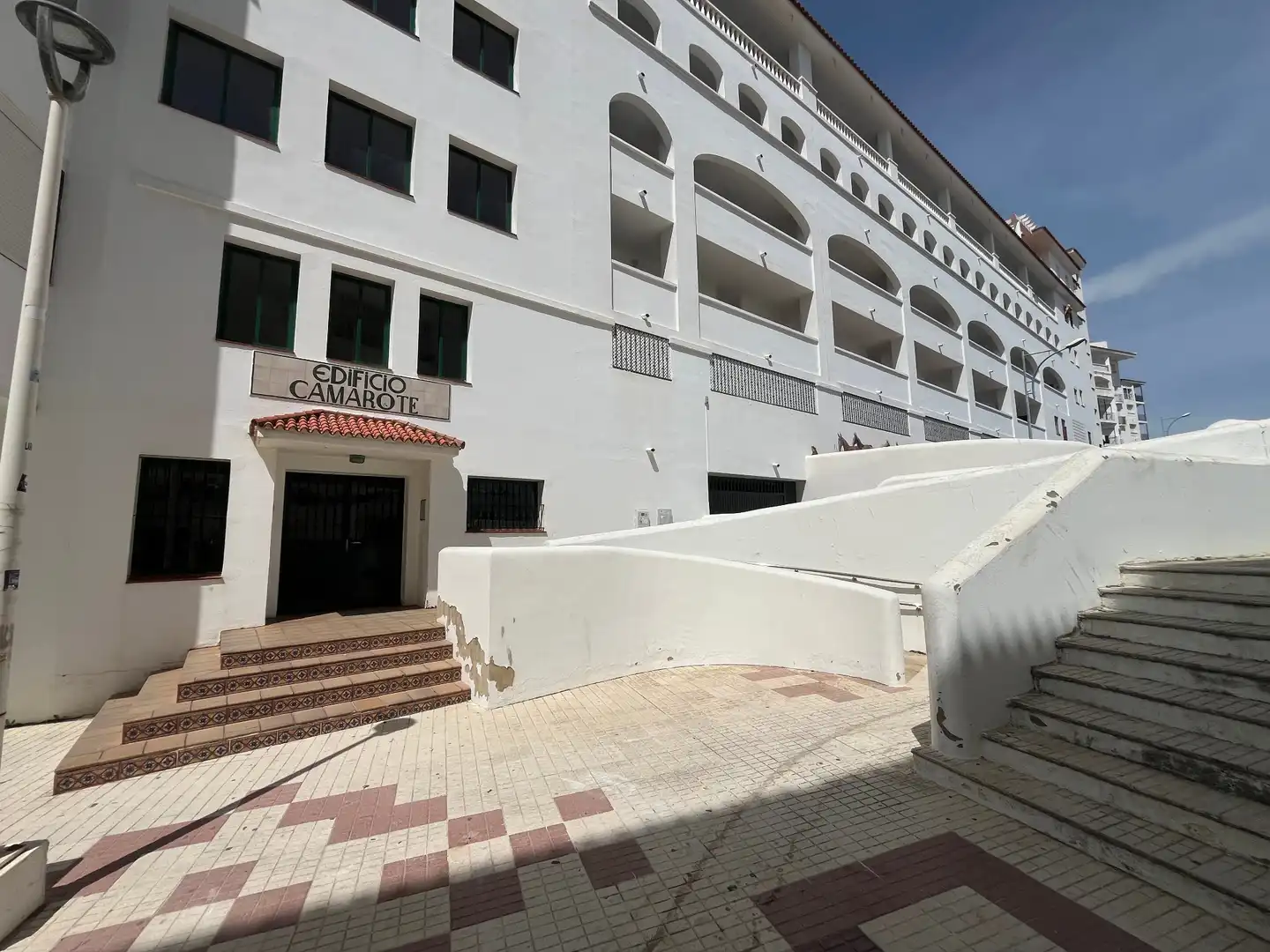 Vista exterior de Piso en venta en Almonte con Amueblado, Lavadora y Microondas
