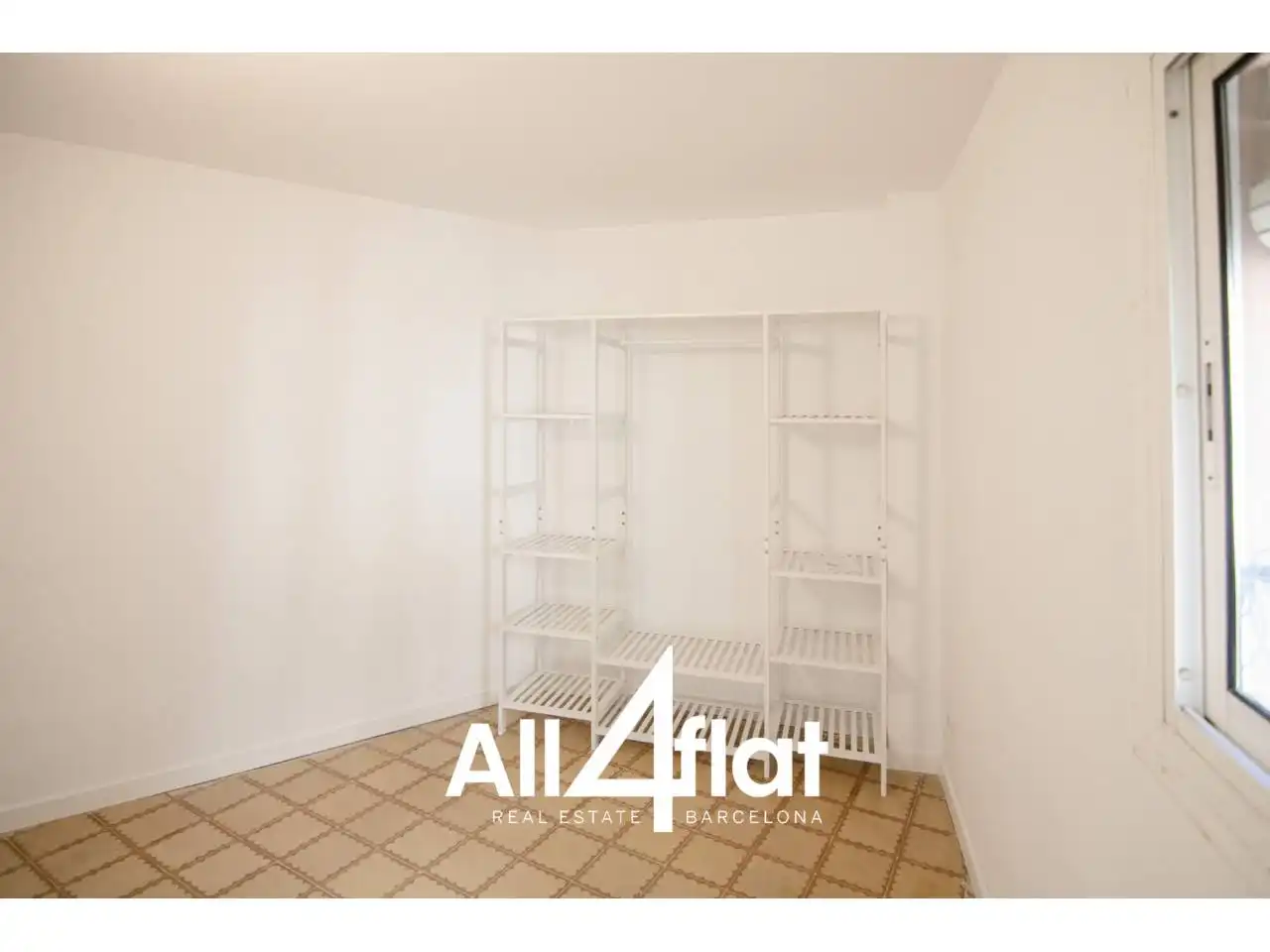Bedroom of Flat for sale in Barcelona  with Air Conditioner