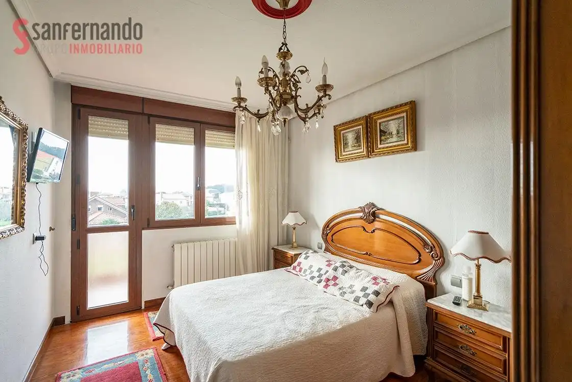 Chalet con terraza en venta en Calle de la Arnia, imagen 13