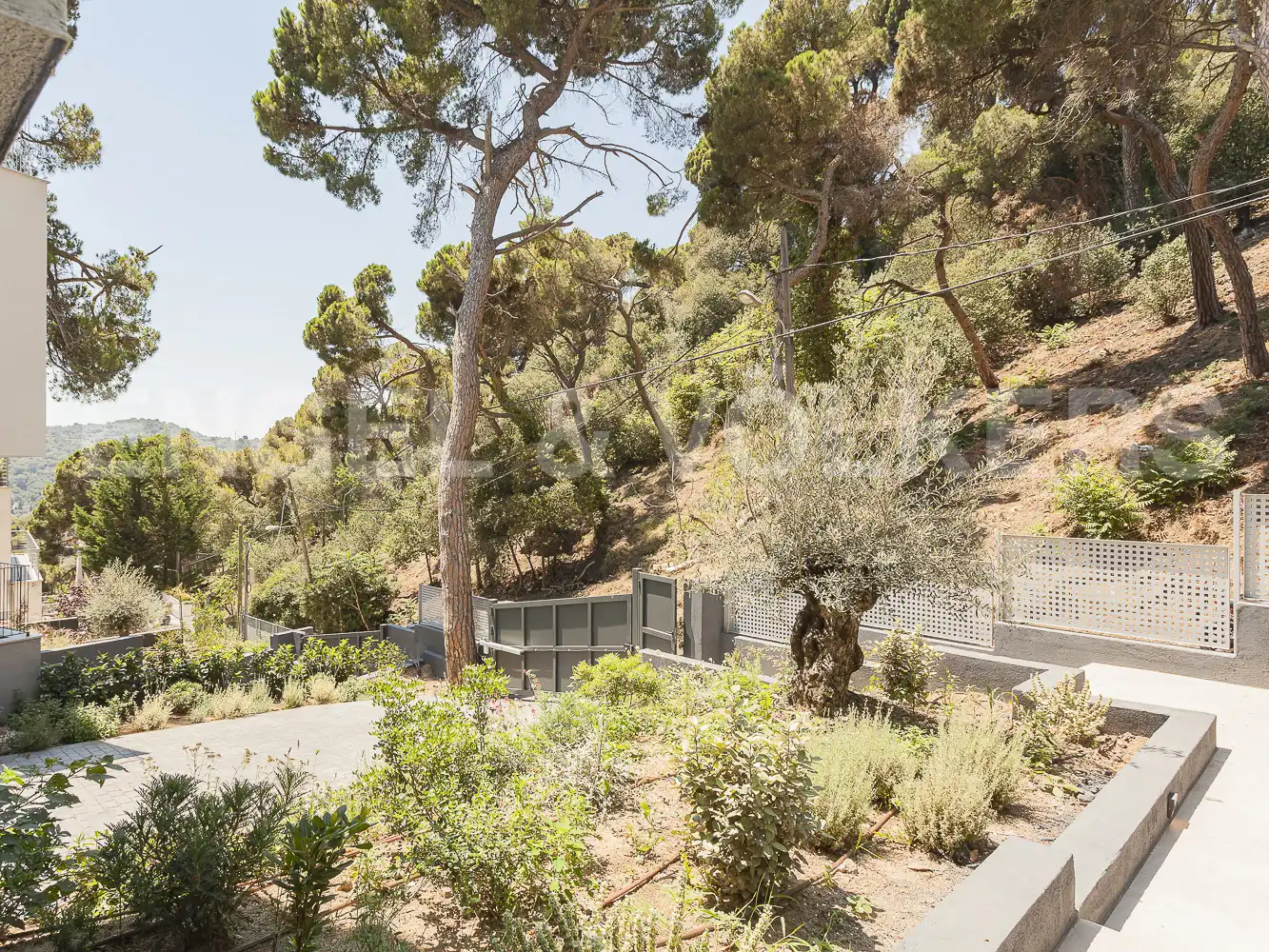 Vista exterior de Casa o chalet en venta en Barcelona con Aire acondicionado, Calefacción y Piscina