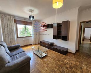 Sala d'estar de Apartament de lloguer en Ourense Capital  amb Balcó