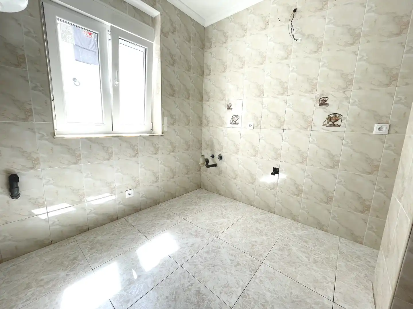 Bathroom of Flat for sale in Salamanca  with Heating and Balcony
