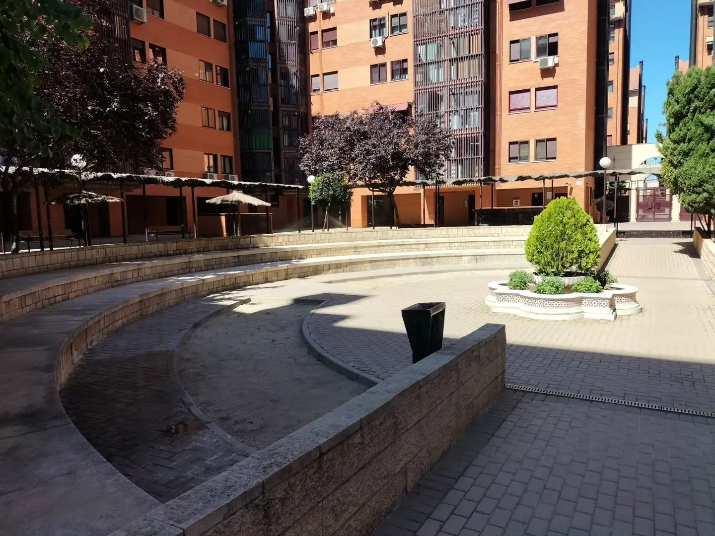 Terraza de Piso en venta en Madrid con Jardín privado, Trastero y Alarma