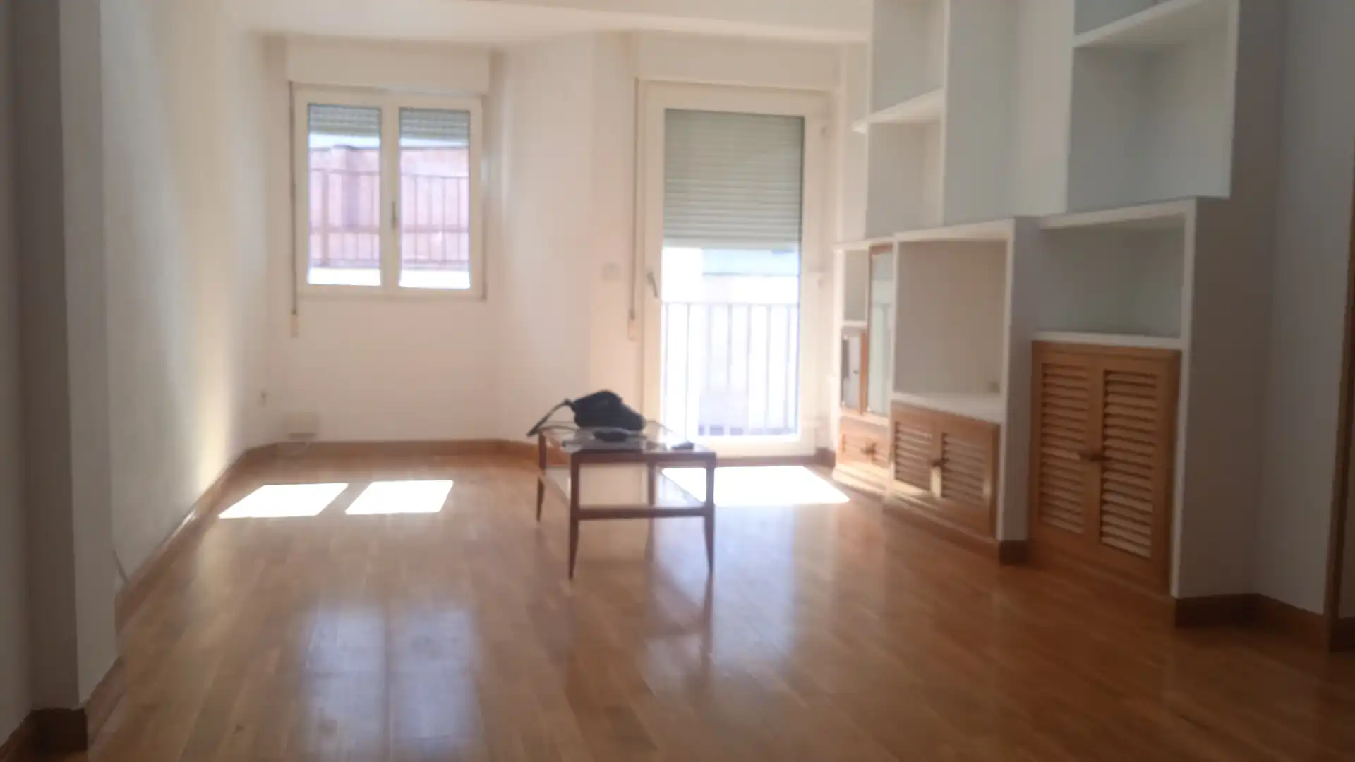 Sala d'estar de Dúplex en venda en Segovia amb Calefacció, Parquet i Terrassa