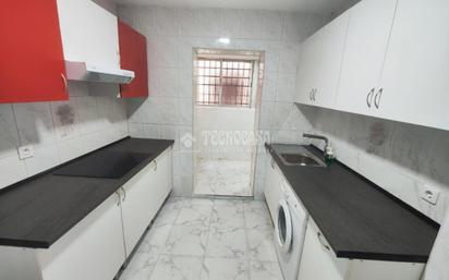 Kitchen of Flat for sale in Alcalá de Henares