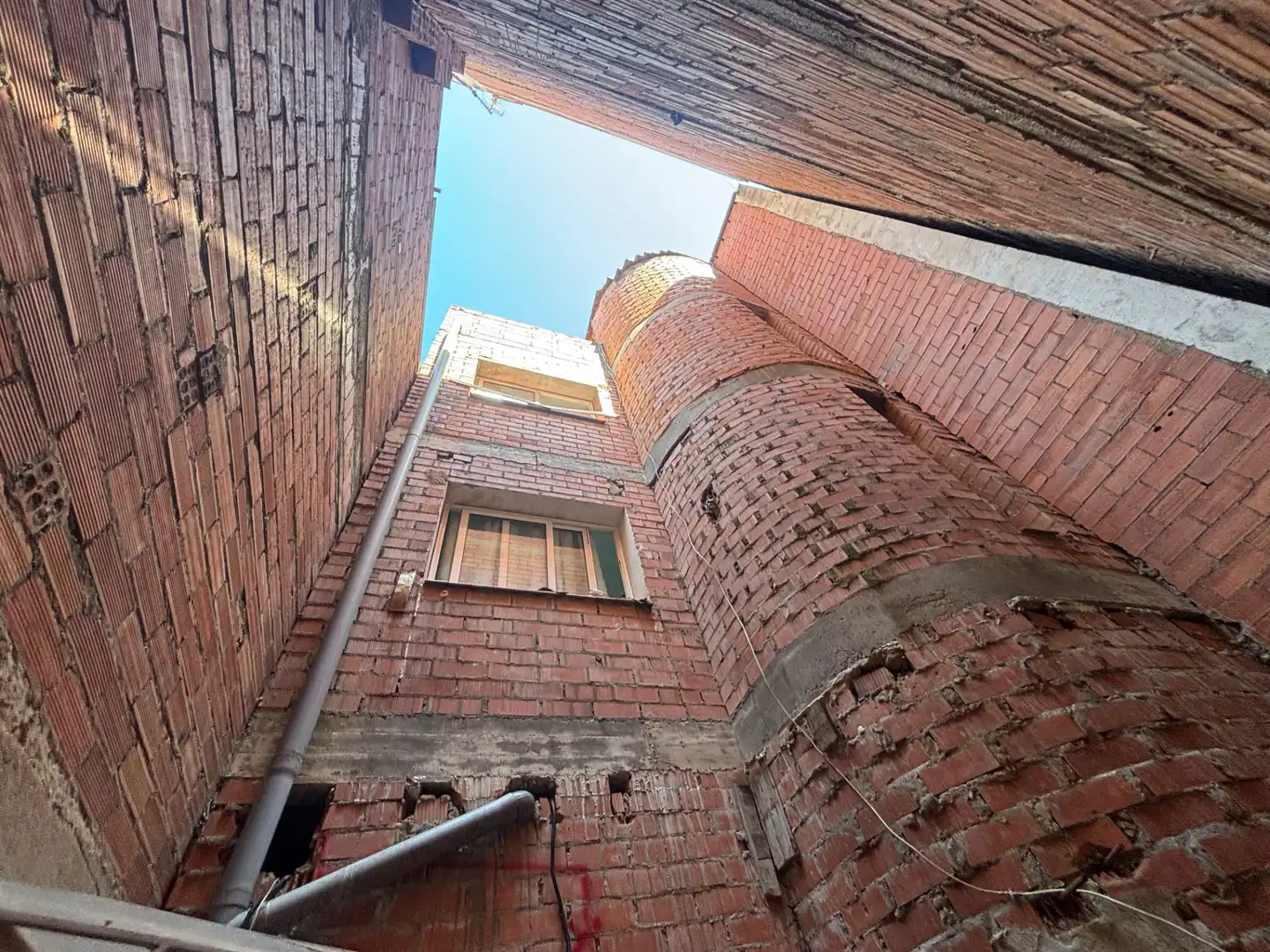 Vista exterior de Casa o chalet en venta en Barcelona con Terraza y Balcón