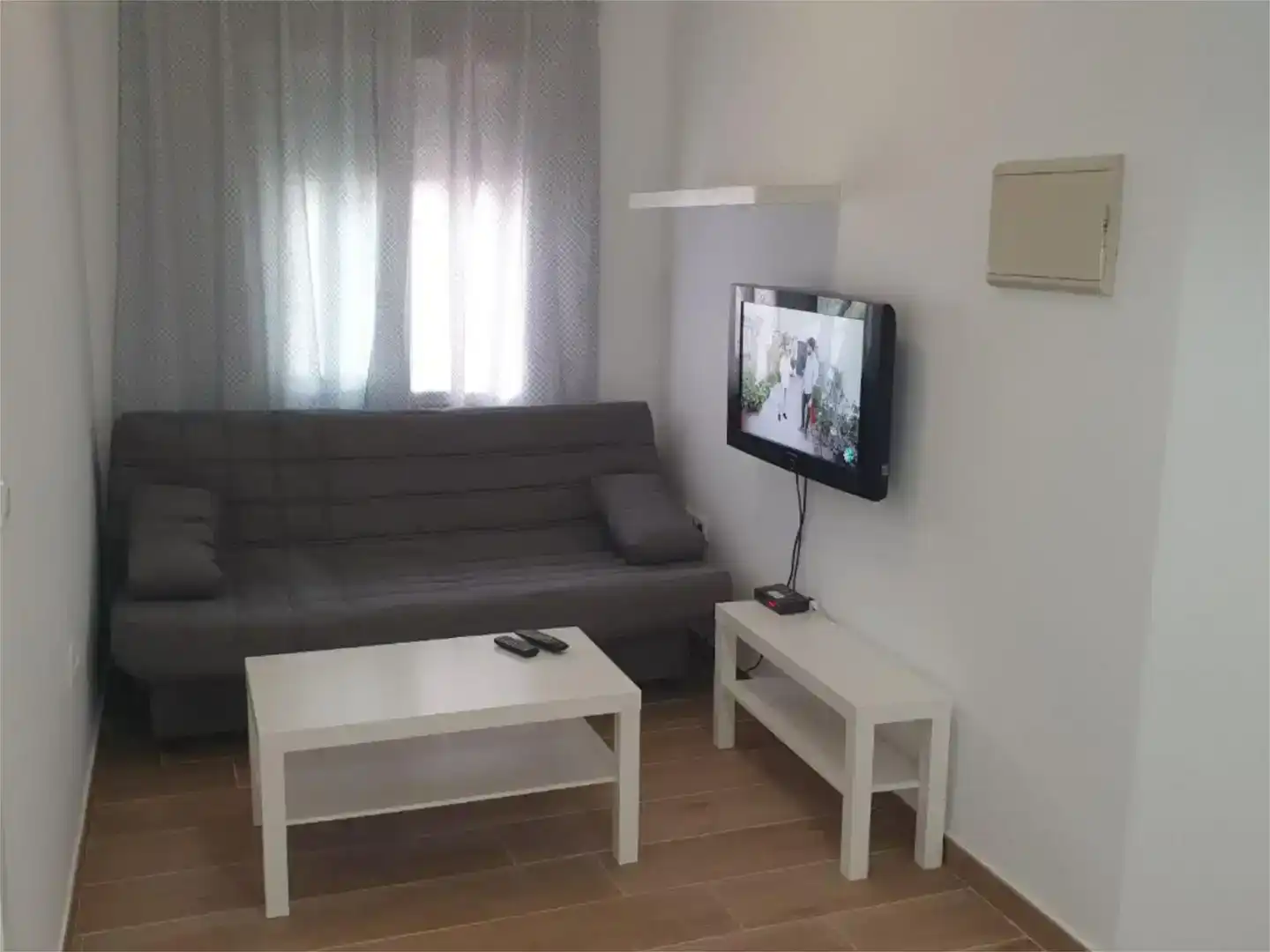 Sala d'estar de Apartament en venda en Peñaflor amb Moblat