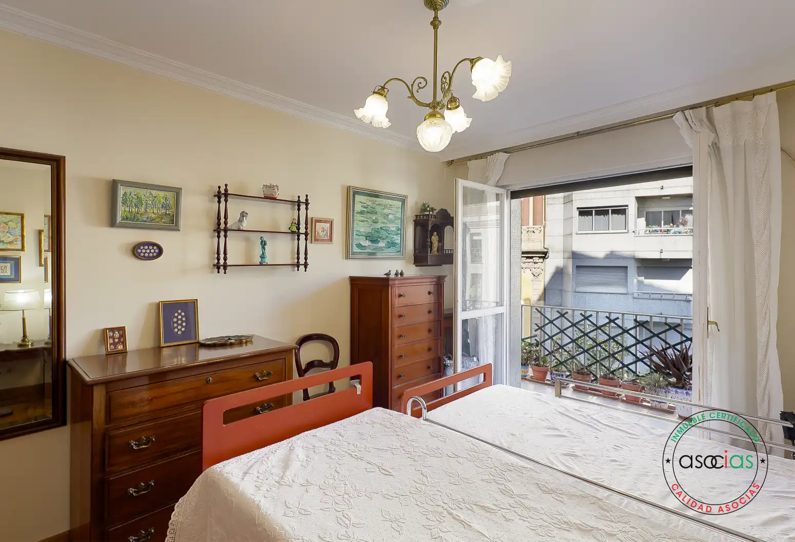 Habitación de Piso en venta en Gijón  con Calefacción, Parquet y Terraza
