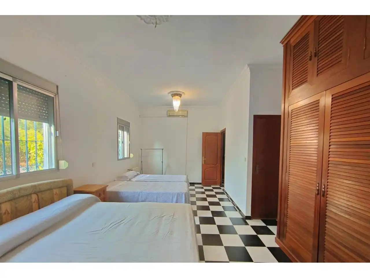 Habitación de Casa o chalet en venta en Carmona con Aire acondicionado, Jardín privado y Terraza