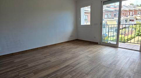 Foto 2 de Pis en venda a Avinguda de L'estatut, Mercat, Rubí