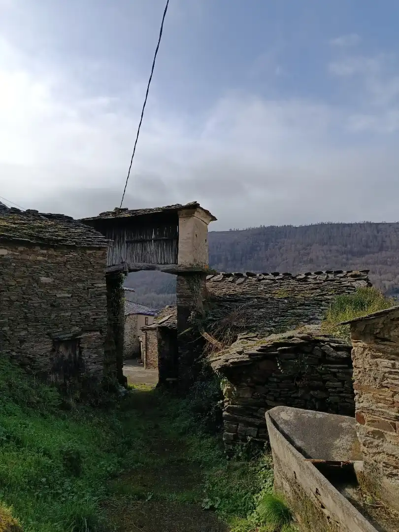 Vista exterior de Finca rústica en venda en A Pontenova   amb Jardí privat, Terrassa i Balcó