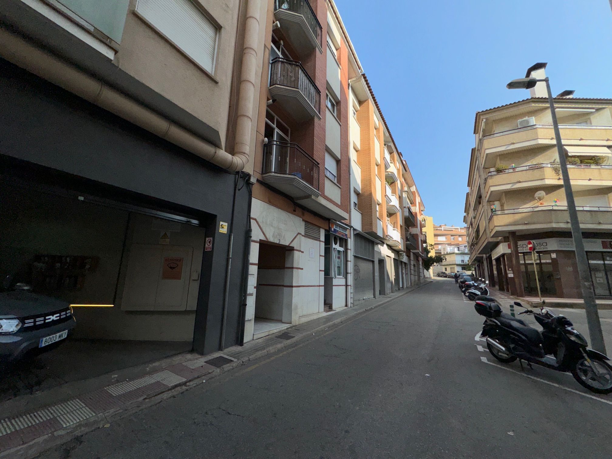 Vista exterior de Piso en venta en Blanes con Amueblado y Horno