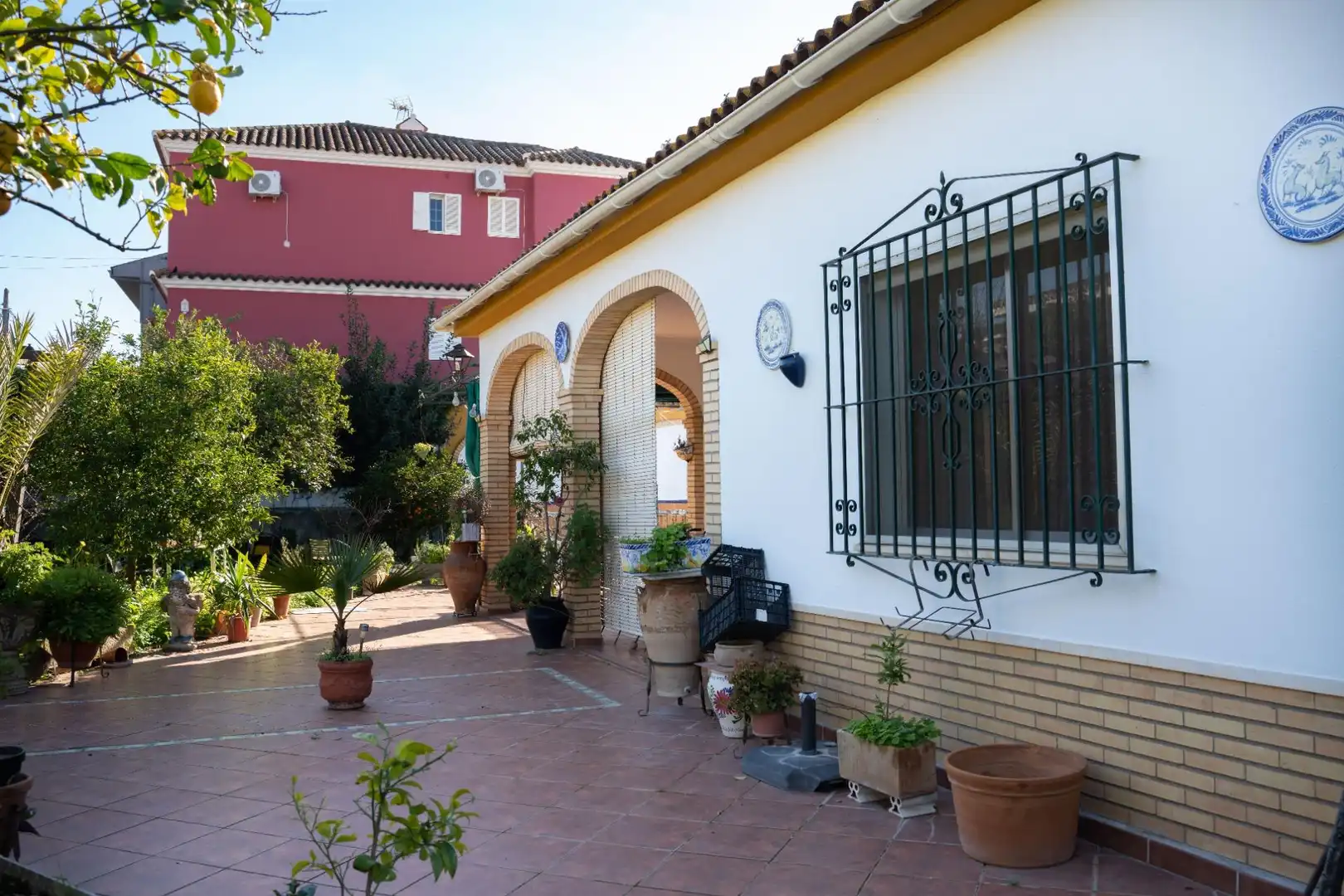 Exterior view of Houses for sale in Gines  with Air Conditioner, Heating and Private garden