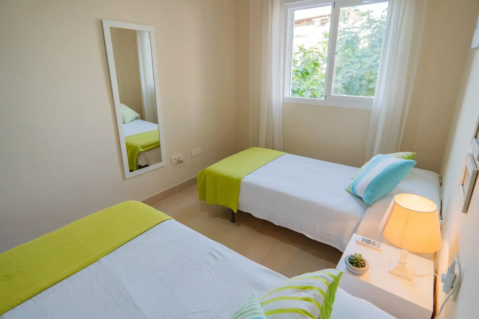 Wohnung zur Miete in Caleta de Vélez