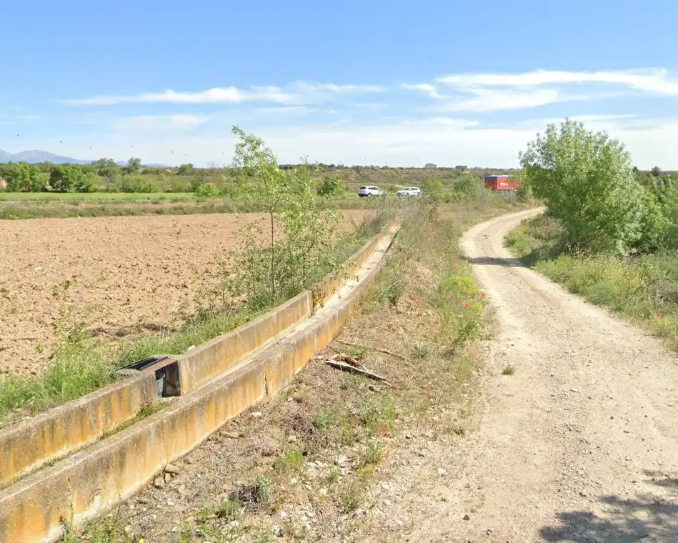 Land for sale in Viana